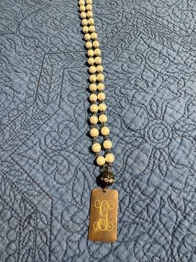Source Unknown Cream Beaded Necklace with Gold Monogram Tag